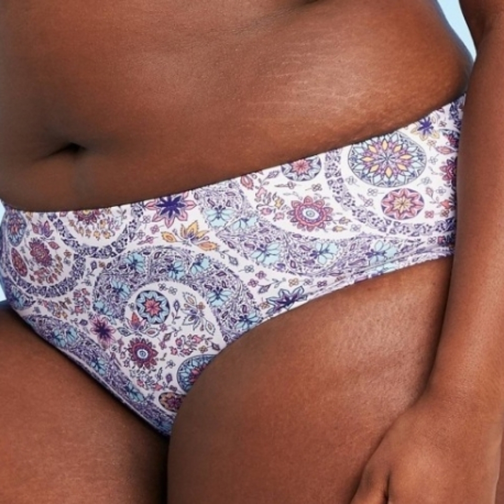 New Woman's size 24W/26W hipster bikini bottom.